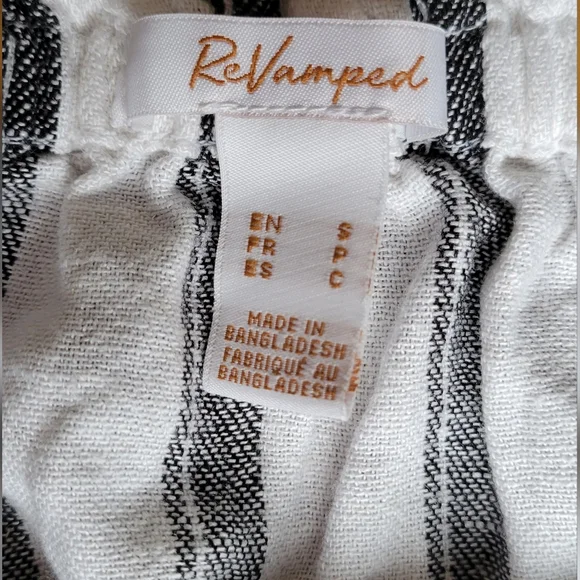 ✨️ 2/$10 Revamped Cropped Off The Shoulder Shirt - Picture 2 of 2